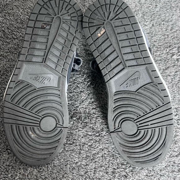 Air Jordan 1 Flyease - Picture 4 of 5